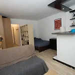 Cosy Apartment In Clignancourt